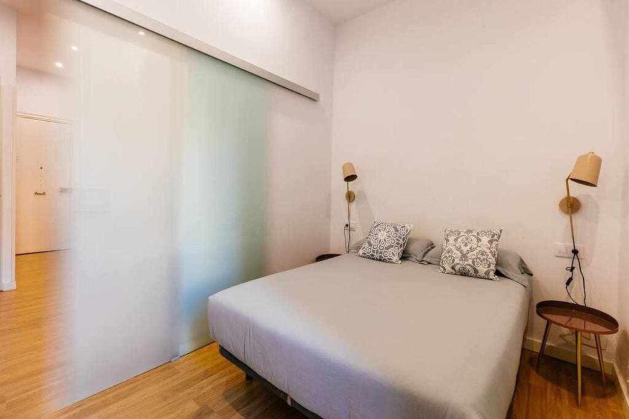 Cozy & Central Apartment Барселона Экстерьер фото