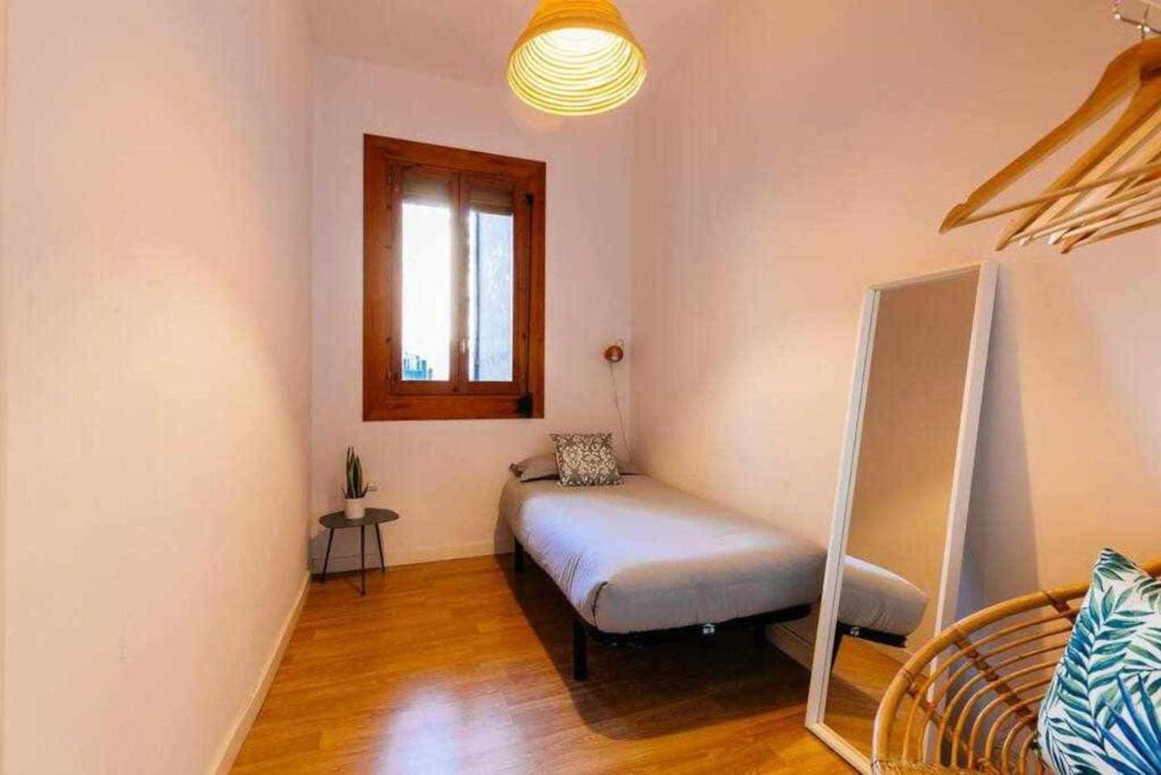 Cozy & Central Apartment Барселона Экстерьер фото